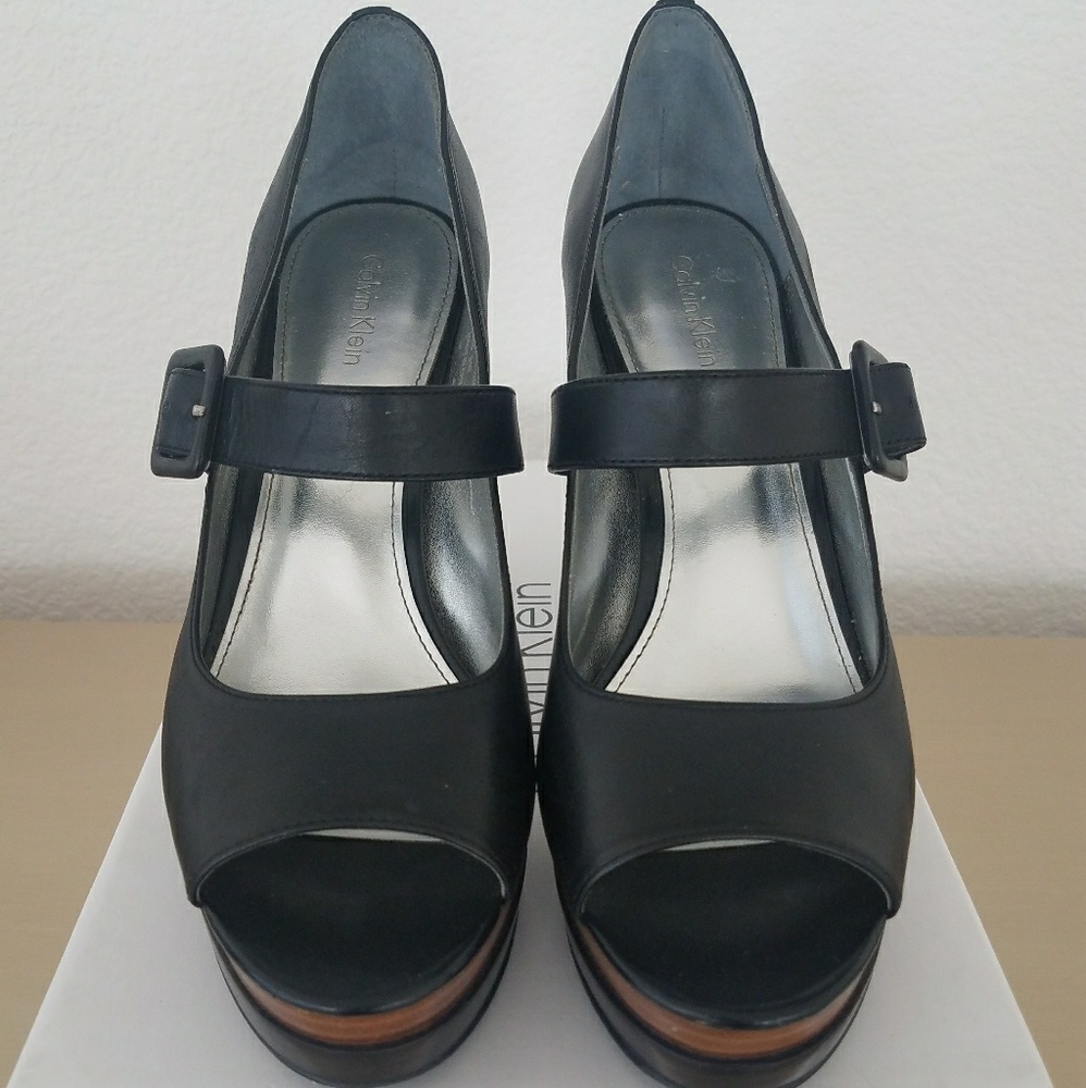 Calvin Klein pumps